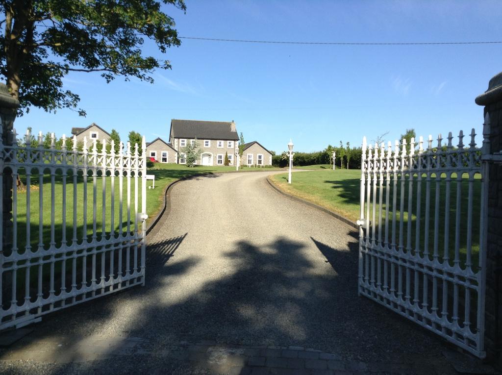 Stabannan Deeside Manor B&B 외부 사진