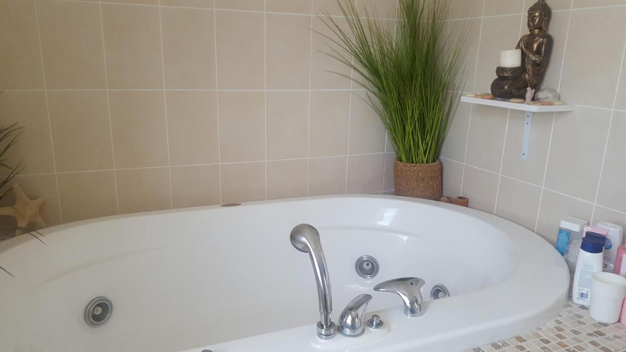Stabannan Deeside Manor B&B 외부 사진